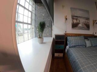 Cozy Coastal Apartment - Plymouth - 6