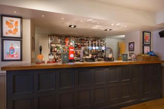 The White Horse Hotel, Romsey, Hampshire - The Coaching Inn Group - 4
