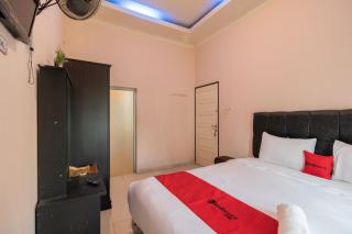 RedDoorz Syariah at D'Ostha Residence - Bukittinggi - 4