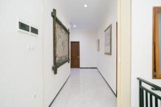 Urbanview Hotel Griya Surya Malang by RedDoorz - Malang - 8