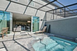 4412 Luxurious Townhome Private Pool - Kissimmee - 1