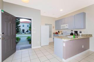 Relaxing 3 bedroom home near Disney 4564 - 6