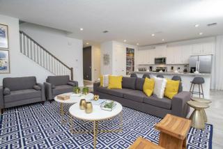 Solara Resort 6 Bedroom Vacation Home 8905 - Kissimmee - 3