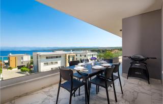 Amazing Apartment In Malinska With Wifi - Malinska - 4