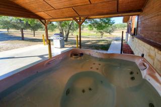 Headquarters Hideaway - Fredericksburg - 9