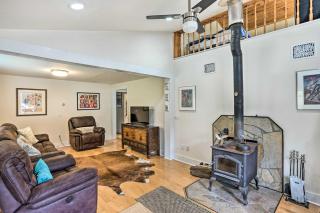 Jewett Gem with Charcoal Grill and Mountain Views - 4