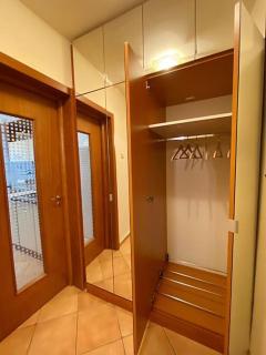 Lovely & quiet 1-bedroom condo with free parking - Bucarest - 8