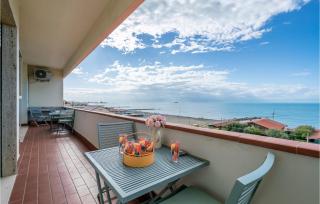 Beach Front Apartment - 6