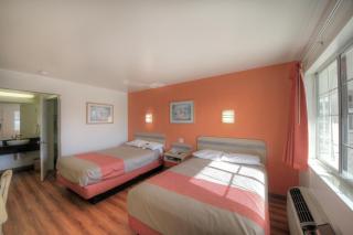 Motel 6-Kerrville, TX - Kerrville - 6