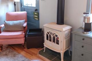 Captivating Patrician Shores Cottage - Meredith - 4