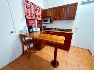 Villa Paraíso Mango 4, Steps from the Beach & Free WIFI - Jacó - 3