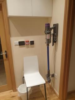 London Luxury 3 bedroom 2 bathrooms flat 1 min to Redbridge Station FREE parking & WIFI - 4