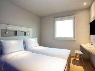 ibis budget Surabaya Diponegoro - Surabaya - 4