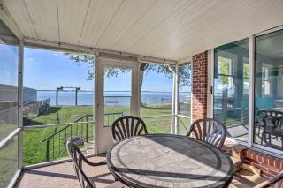 Lakefront Cottage with Fishing and Private Yard! - Port Clinton - 9