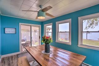 Lakefront Cottage with Fishing and Private Yard! - Port Clinton - 3