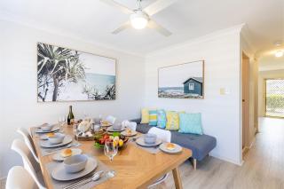 Crystal by the Bay 5 4 6 Crystal Cl air conditioned Wi Fi and close to the beach - Fingal Bay - 7