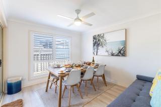 Crystal by the Bay 5 4 6 Crystal Cl air conditioned Wi Fi and close to the beach - Fingal Bay - 6