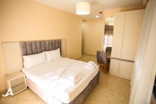 New Akileda Beach Hotel - Golem - 5