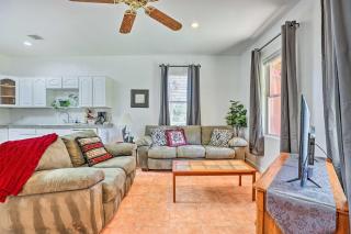 Cozy and Relaxing Eloy Apartment with Pool Access - Eloy - 2