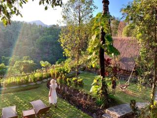 Eco Hut by Valley and 7 Waterfalls - Ambengan - 0