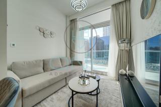 Upgraded Apartment w Partial Burj Khalifa View - Dubai - 6