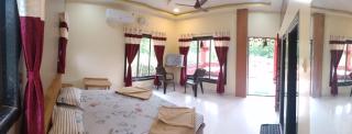 CLASSIC ANAND Bungalow-Deluxe Suite at Tarkarli Beach, - 4