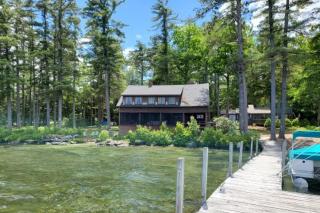 Meredith Lakefront Lodge on Lake Winnipesaukee - Meredith - 0