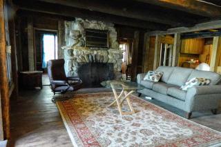 Meredith Lakefront Lodge on Lake Winnipesaukee - Meredith - 6