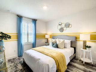 Luxurious Villa near Disney with Resort Amenities - Davenport - 3