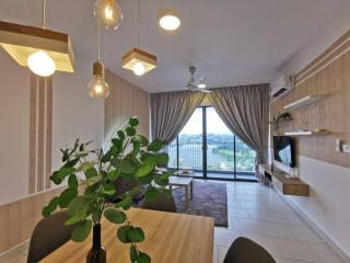 4 Astetica New 4BR 100mbps Wi-Fi Netflix Lake View - Seri Kembangan - 1