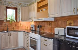 Awesome Home In Asarum With Wifi - 4