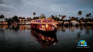 Vaishnav Tours - Alappuzha - 0