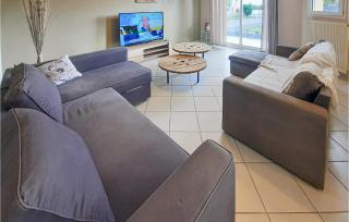 4 Bedroom Amazing Home In Marzan - Marzan - 9
