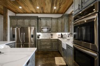 Castle Black - Broken Bow - 1