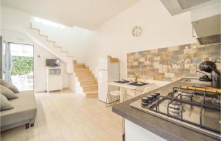 2 Bedroom Awesome Home In Cornino - 8