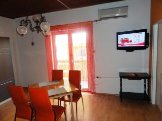 Apartments Zara - Pirovac - 7