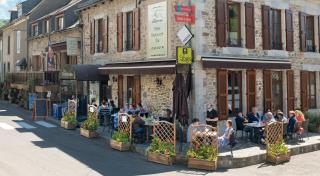 Logis Hôtel-restaurant Les Coudercous - Saint-Chély-dʼAubrac - 0