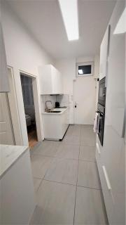 Herzlich Willkommen - Küss die Hand 4 - 3