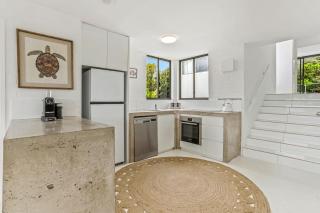 Chic Seaside Penthouse, Sunrise Beach - Sunrise Beach - 8