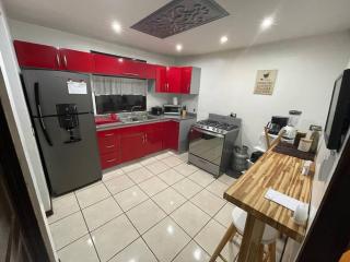 Elegante Casa de 4 Habitaciones a Solo 15 Minutos del Corazón de la Ciudad - San José - 5