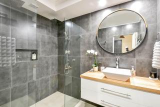 Regency Court Absolute Beachfront - 5