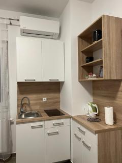 LITTLE GARDEN - self CHECK IN - Osijek - 6