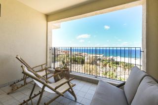 Serene Studio Apt w Balcony Overlooking the Sea with Shelter by Sea N' Rent - Tel Aviv - 0