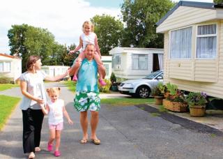 Noble Court Holiday Park - 7