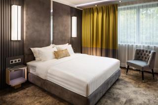 -- ESTE PARK HOTEL -- part of Urban Chic Luxury Design Hotels - Parking & Compliments - next to Shopping & Dining Mall Plovdiv - 9