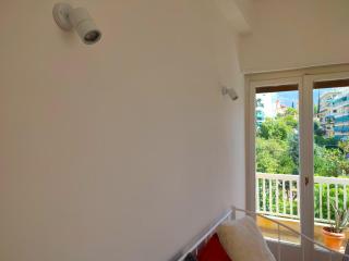 Vironos extra bright apartment - Front park and monastery - Atene - 4