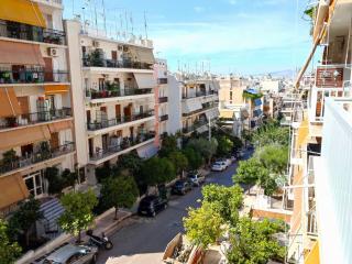Vironos extra bright apartment - Front park and monastery - Atene - 3