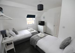 Exmouth - Apartment 2, Strand House - Modern 2 Bedroom Apartment, Perfect Location For Access To Beach & Town Centre - Sleeps 6 Guests - Hosted By RENTMYHOUSE - Exmouth - 7