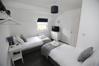Exmouth - Apartment 2, Strand House - Modern 2 Bedroom Apartment, Perfect Location For Access To Beach & Town Centre - Sleeps 6 Guests - Hosted By RENTMYHOUSE - Exmouth - 4