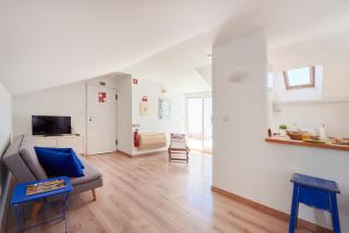 Sunny Apartment with Terrace.River view! - Lissabon - 8